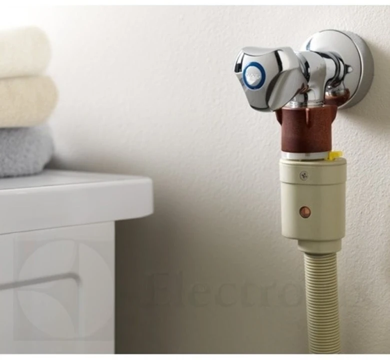 Zapojení pračky do kanalizace pomocí ventilu na stěnu