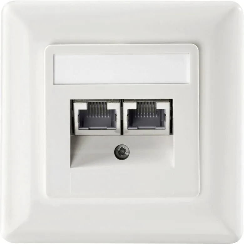 Bílá zásuvka s dvěma porty RJ45 pro síťové připojení.