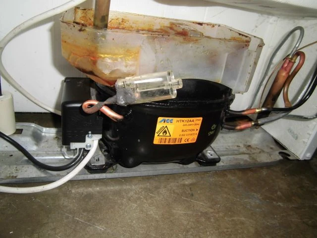 Vnitřní kompresor chladiče s výměníkem tepla